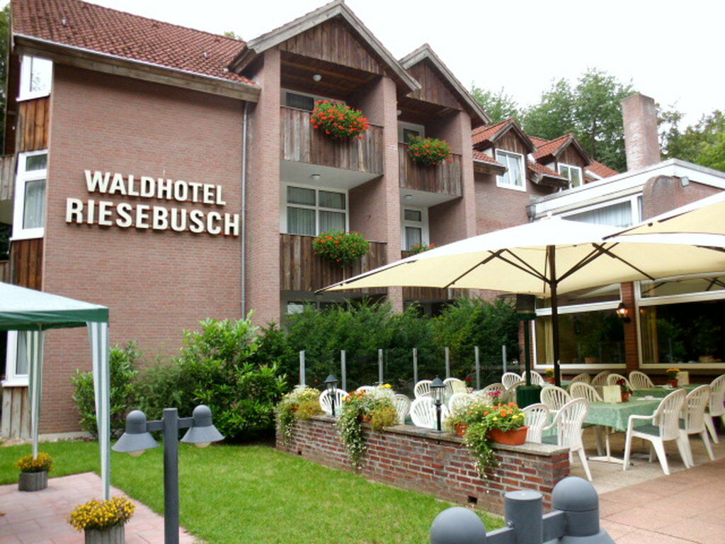 Waldhotel Riesebusch Bad Schwartau Dış mekan fotoğraf